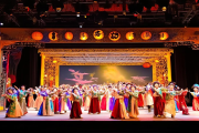 武冈丝弦戏《铜鹅情》全国巡演，地方剧种焕发新生机