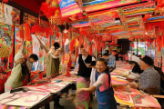 隆回滩头年画村开园，非遗工坊点燃“年画主题游”新热潮